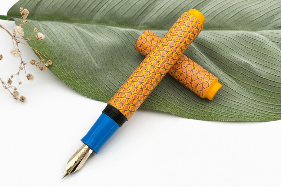 AP Limited Edition Sakura Lacquer Art Tango Fountain Pen