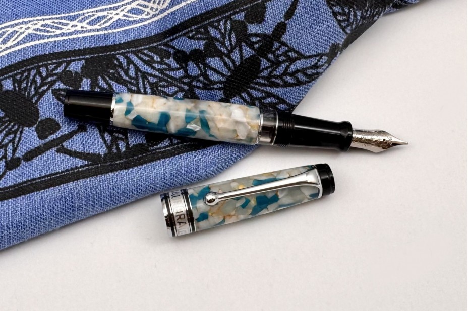 Aurora Limited Edition Optima 365 Perla Ottanio 2026 Edition Fountain Pen