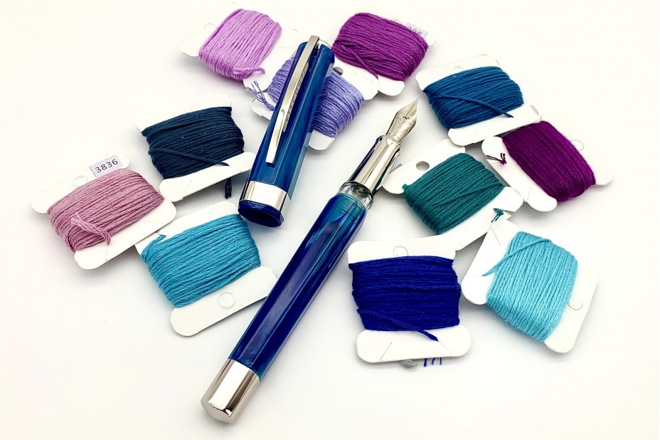 Visconti Opera Demo Carousel Blue Cotton Candy Fountain Pen