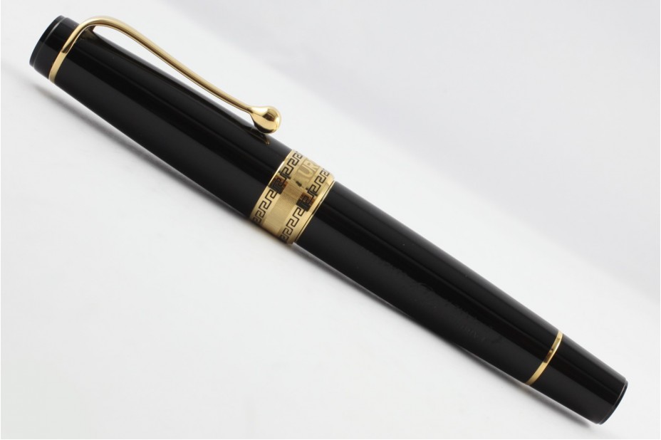 Aurora Optima Black Resin Gold Plated Trim Fountain Pen