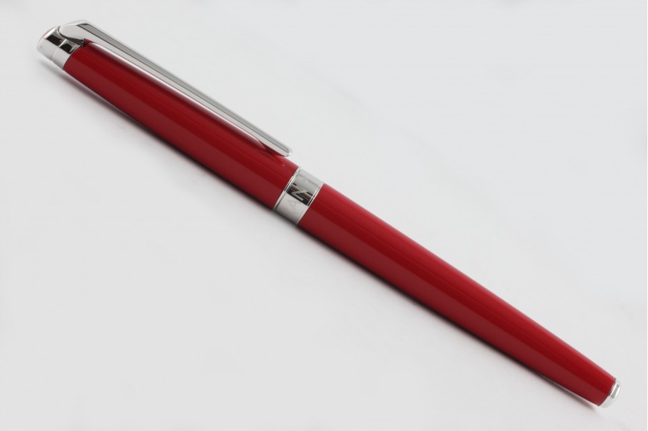 Caran D`Ache Leman Slim Scarlet Red with Rhodium Trim Fountain Pen
