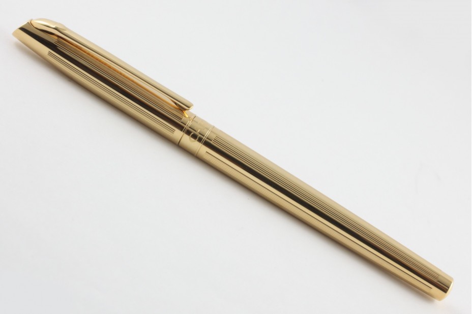 Caran D`Ache Madison Cisele Gold Plated Fountain Pen