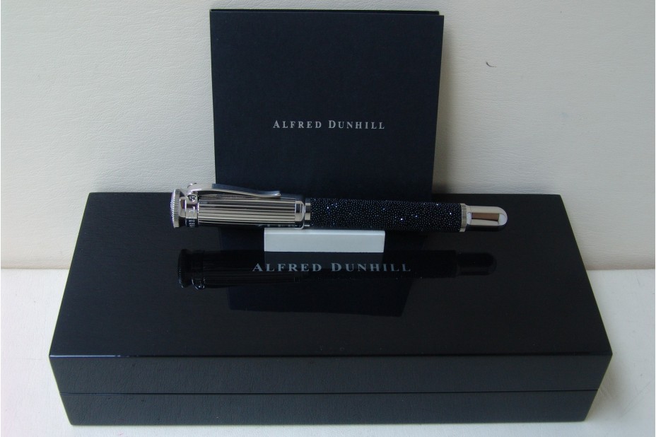 ALFRED DUNHILL