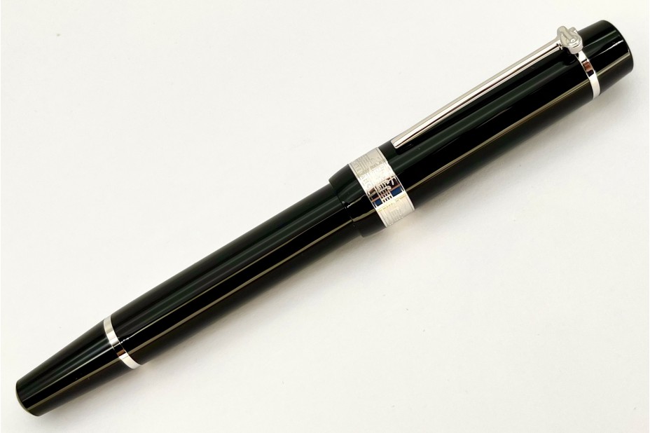 Montblanc MB127640 Donation Homage To Frédéric Chopin Fountain Pen and Notepad Set