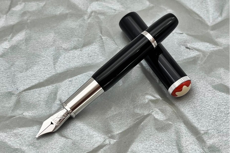 Montblanc MB127801 Special Edition Heritage Rouge et Noir Baby Black Fountain Pen