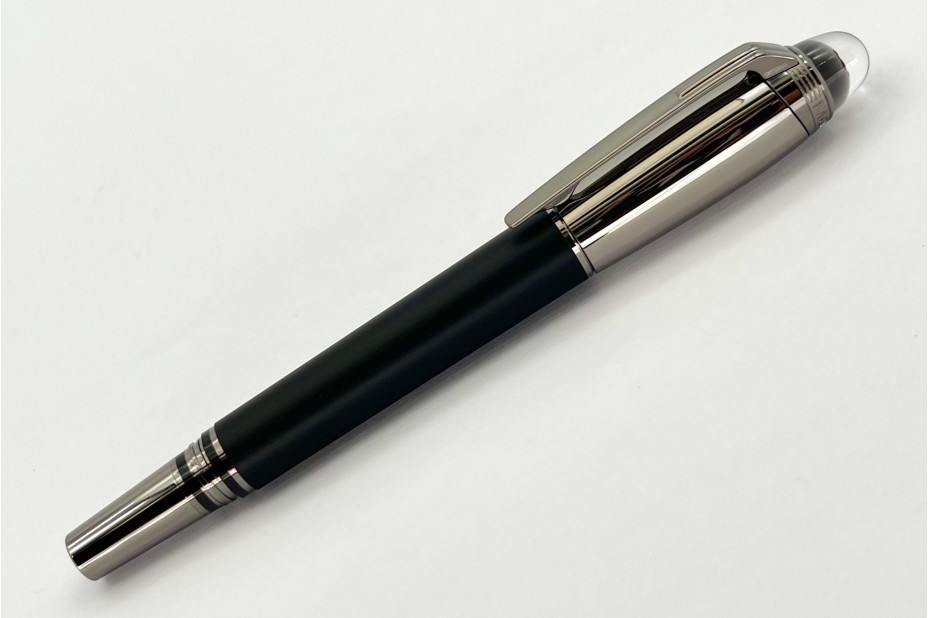 Montblanc MB.126363 Starwalker Doue Ultra Black Fountain Pen