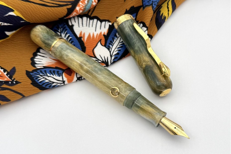 Nahvalur Limited Edition Nautilus Pen of the Year Zodiac Snake 2025 Fountain Pen (14K Nib)