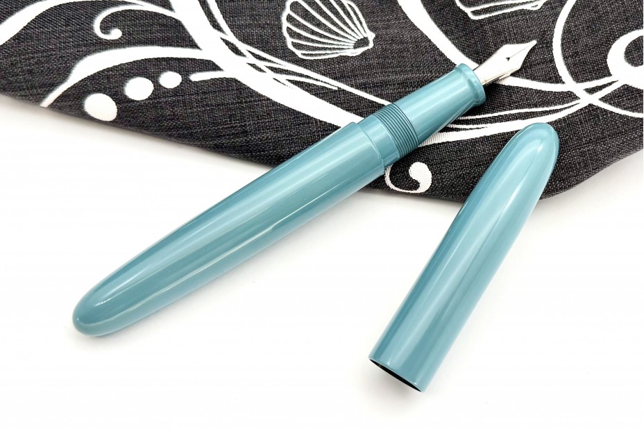 Nakaya D-17mm Cigar Long Ama-Iro Fountain Pen