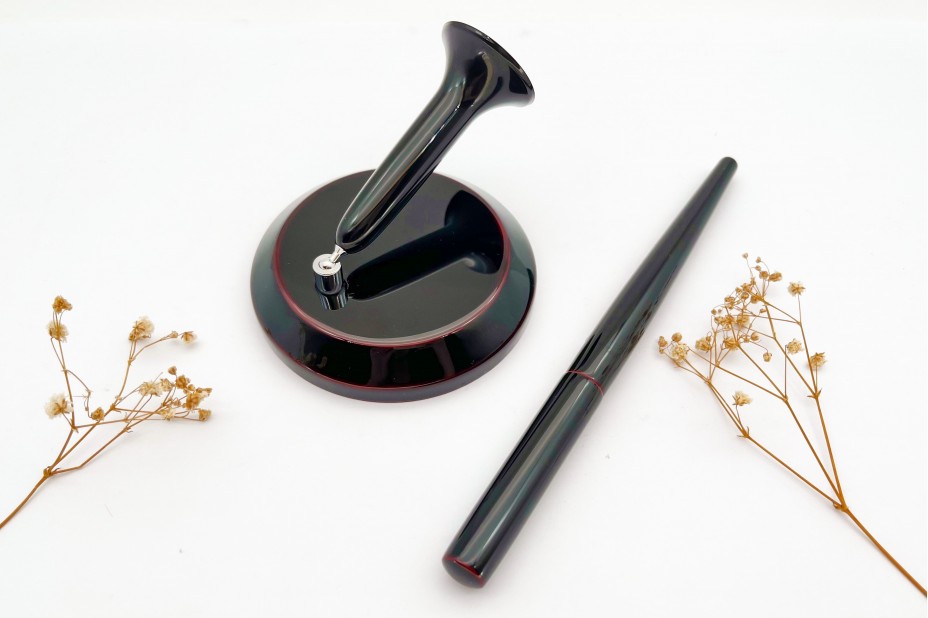 NAKAYA