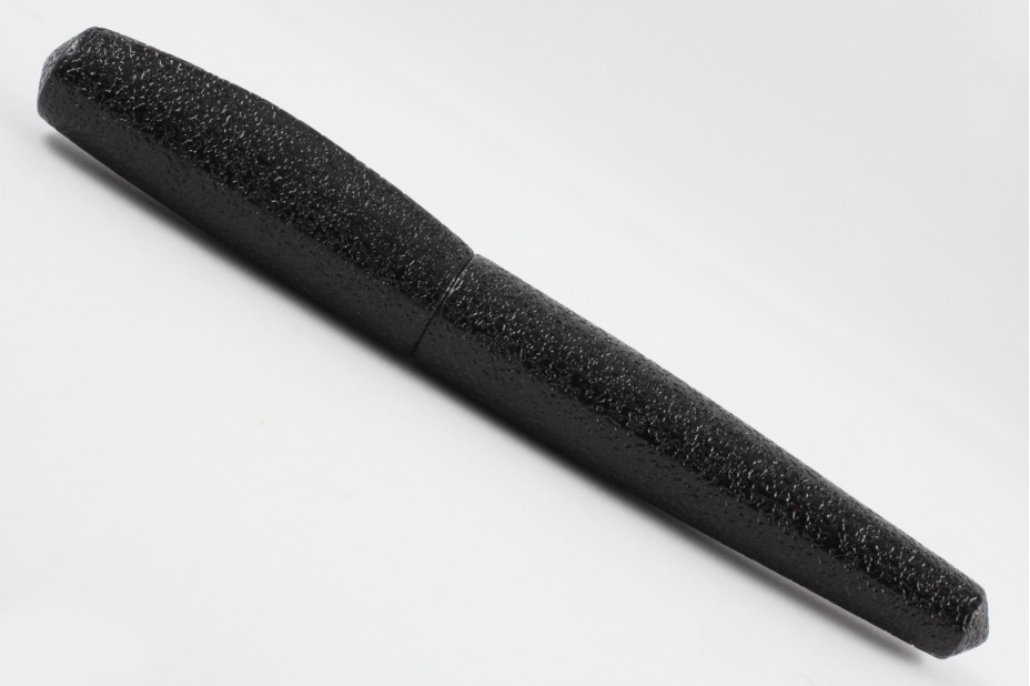 Nakaya Dorsal Fin Version 1 Ishime Kanshitsu Black Fountain Pen