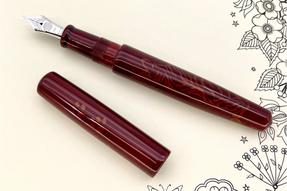 Nakaya Piccolo Long Cigar Tamesukashi Cat Aka-Tamenuri (no. 16006) Fountain Pen