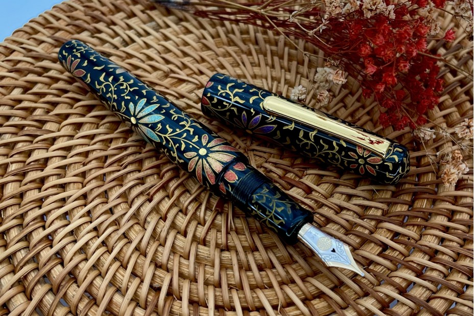 Nakaya Piccolo Long Writer Chinkin Palmet Black Coloured Powders (Colorful Lines 3) Fountain Pen