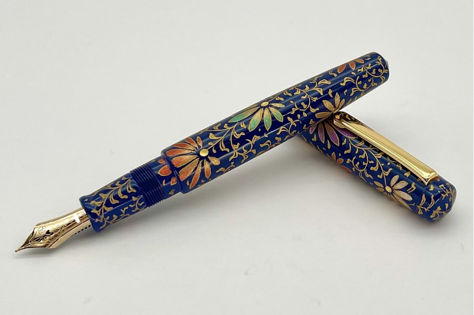 NAKAYA