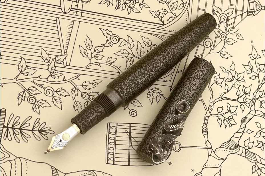 Nakaya Piccolo Long Writer Ishime Kanshitsu Suzu(Silver) Fountain Pen with Dragon 1 Stopper