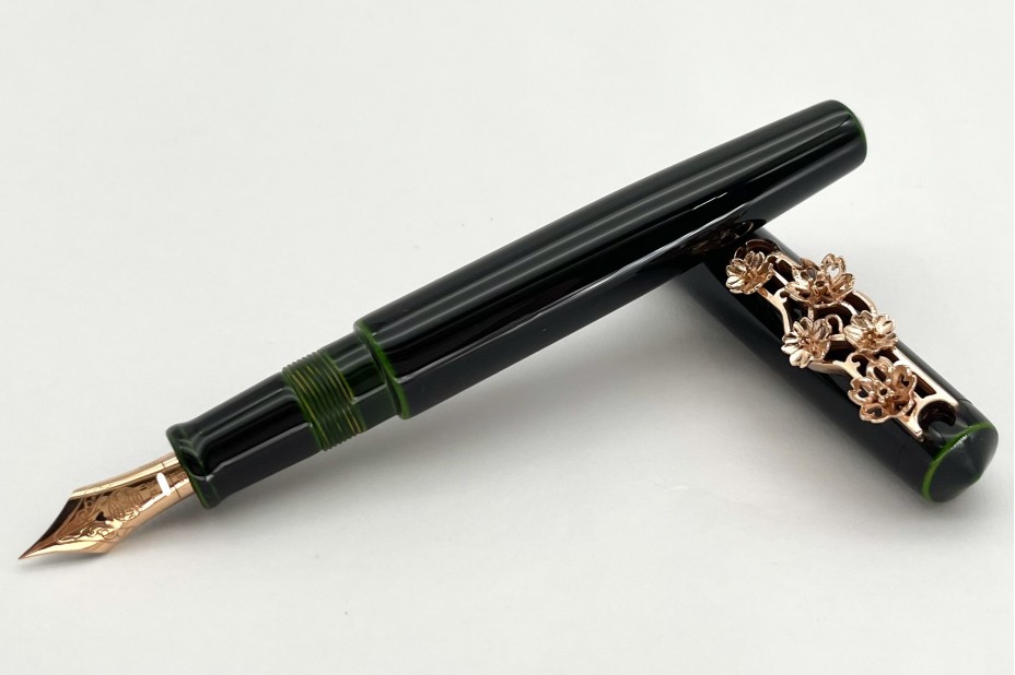 NAKAYA