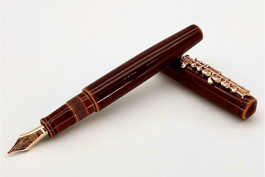 NAKAYA