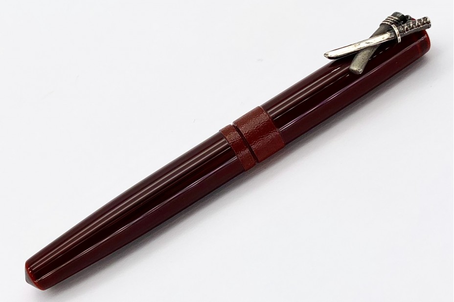 Nakaya Piccolo Long Writer Aka-Tamenuri String-Rolled Model Fountain Pen with Sword Stopper