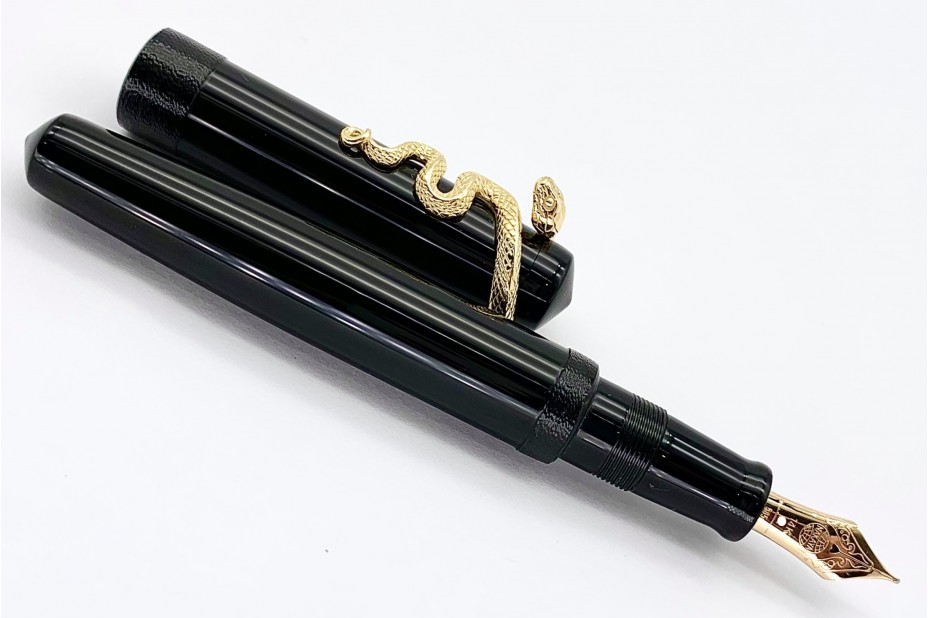 NAKAYA