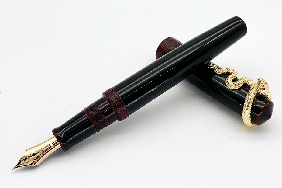 NAKAYA