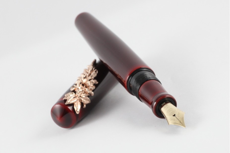 NAKAYA