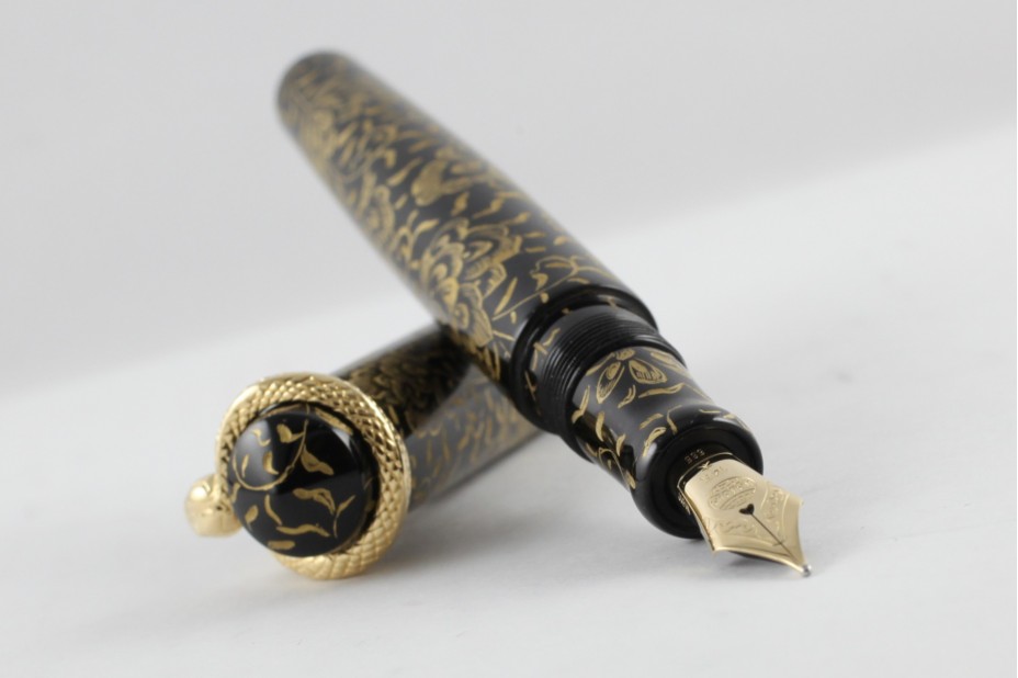 NAKAYA