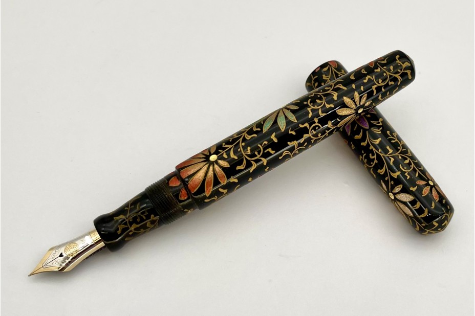 NAKAYA