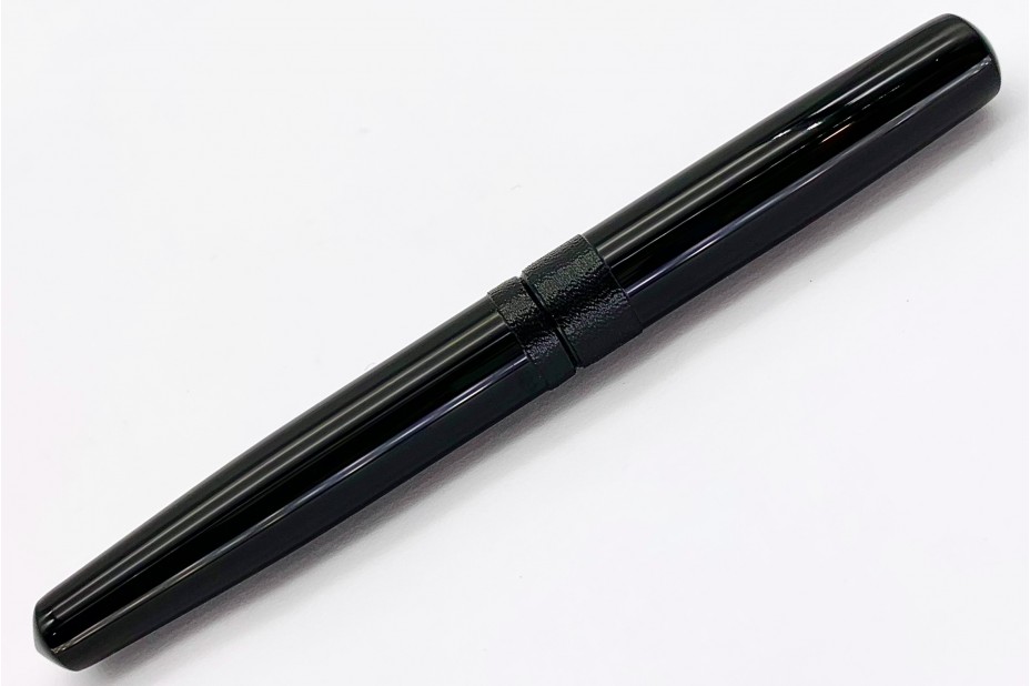 Nakaya Piccolo Long Cigar Kuro-Roiro String-Rolled Model Fountain Pen