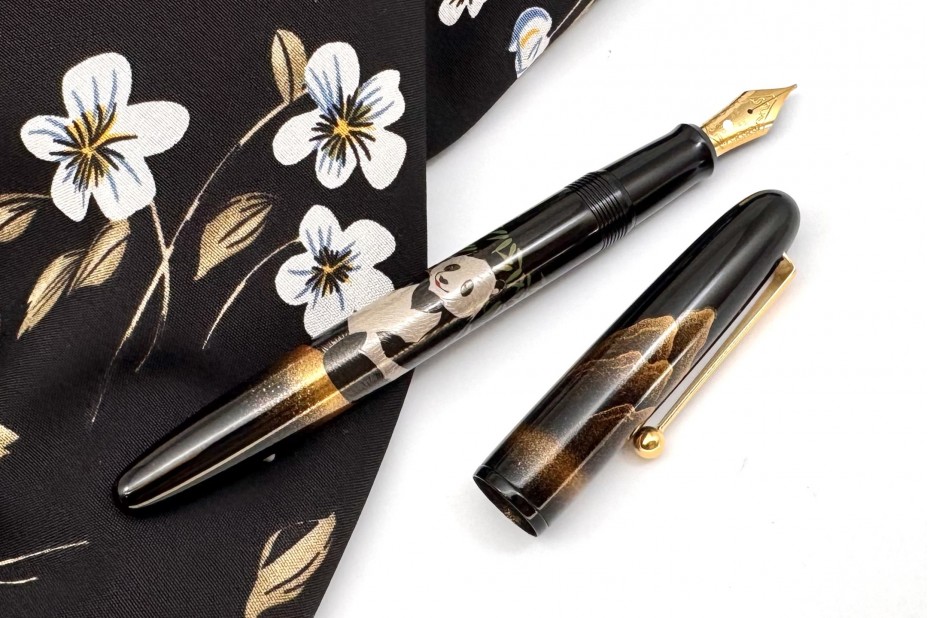 Namiki Limited Edition 1998 Yukari Maki-e Panda Fountain Pen - by the Legendary Namiki Master Maki-e Artisan Kyusai Yoshida