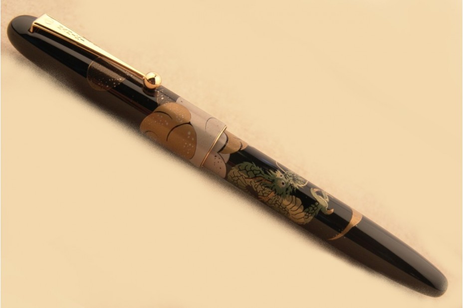 Namiki Nippon Art Dragon with Cumulus Fountain Pen