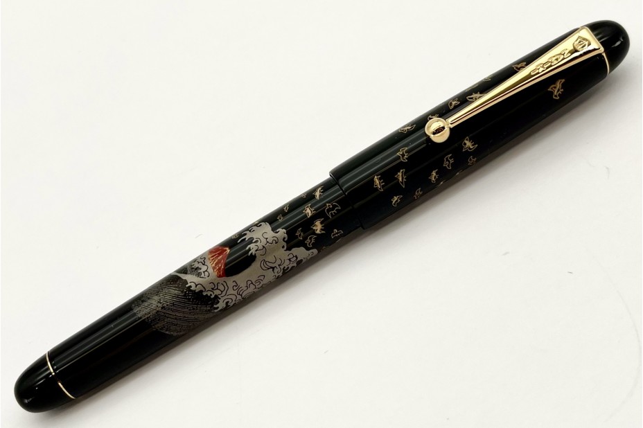 Namiki Nippon Art Mount Fuji and Wave  Fountain Pen