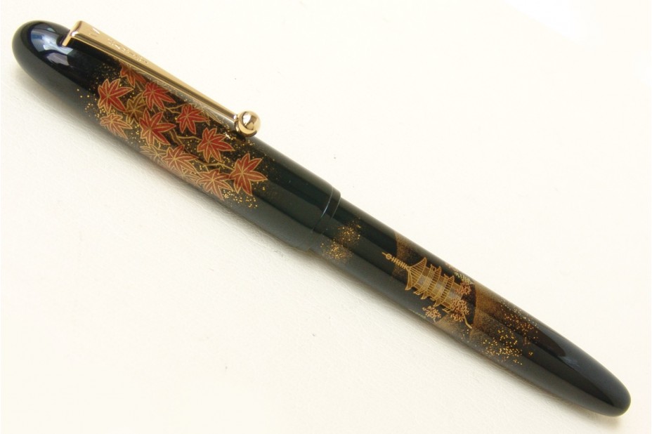 Namiki Yukari Maki-e Autumn Leaves Fountain Pen