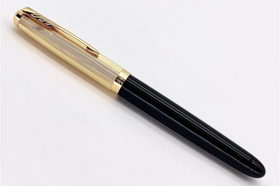 Parker 51 Premium Black Gold Trim Fountain Pen (18K nib)