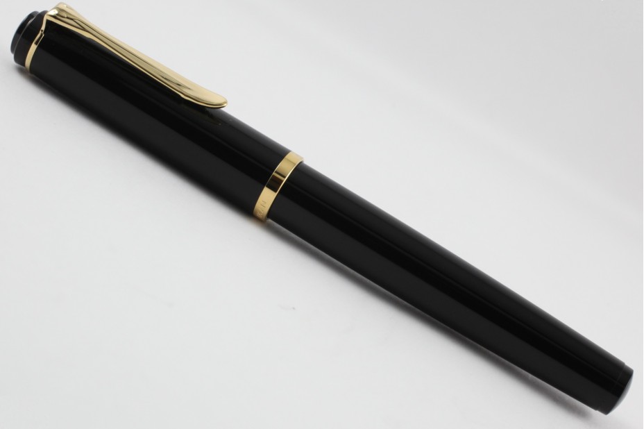 Pelikan Classic P200 Black Gold Trim ( Converter ) Fountain Pen