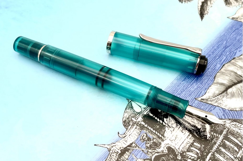 Pelikan Special Edition Classic M205 Apatite Fountain Pen Set