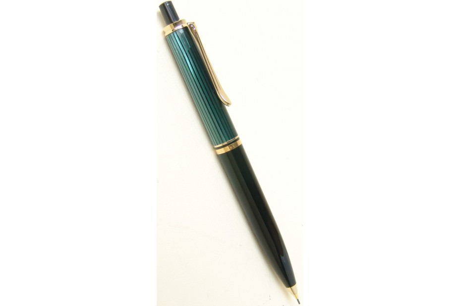 PELIKAN