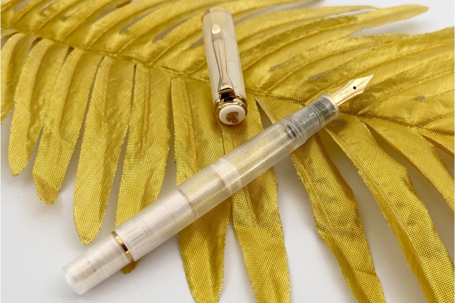 Pelikan Special Edition M200 Golden Beryl Fountain Pen