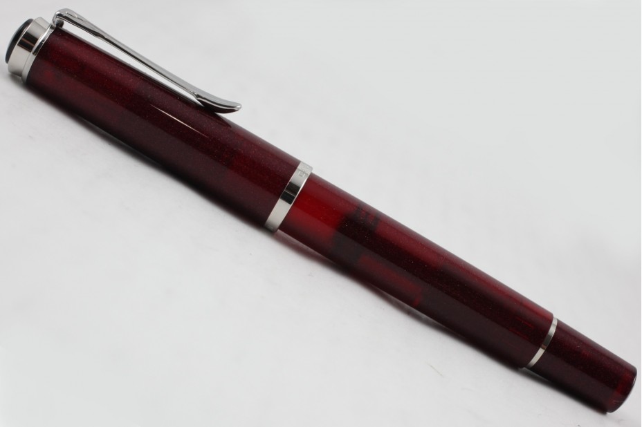 Pelikan Special Edition Classic M205 Star Ruby Fountain Pen set