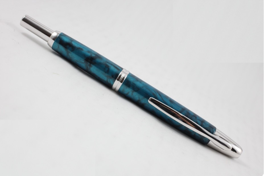 Pilot Limited Edition 2019 Capless Tropical Turquoise Fountain Pen