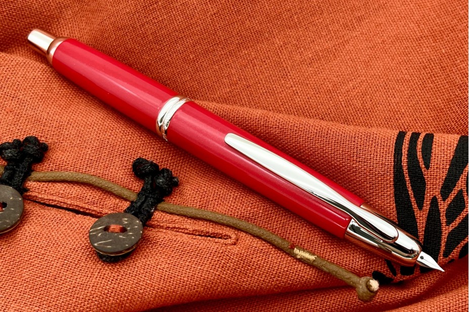 Pilot Limited Edition 2022 Capless (Vanishing Point) Red Coral Fountain Pen