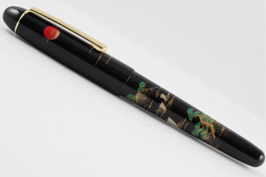 Platinum 3776 Century Maki-e Sansui Fountain Pen