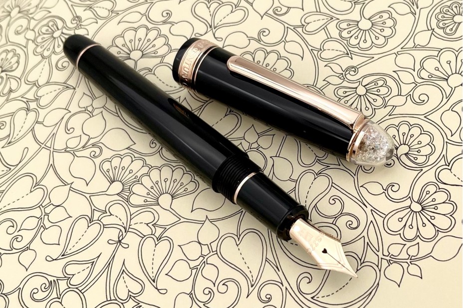 Platinum Limited Edition 3776 Century Shape of Heart Fountain Pen