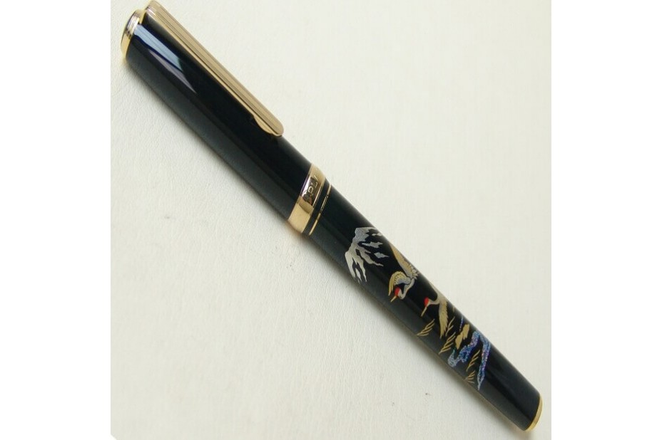 Platinum Maki-e Slim Crane & Mt Fuji Roller Ball Pen