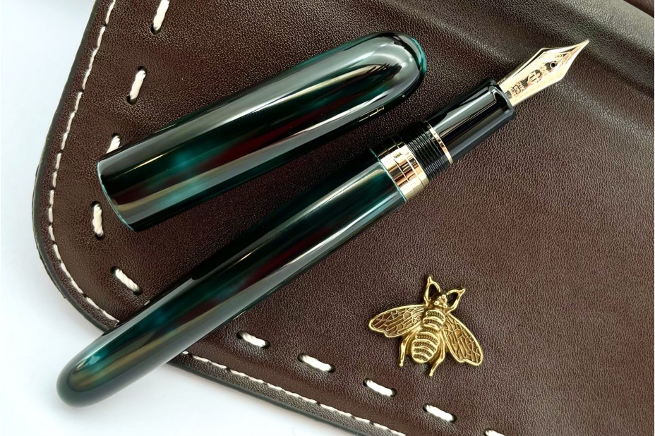 Sailor 1911 Full-Size Rei Urushi-nuri Iwate Kinoshiru-nuri Fountain Pen