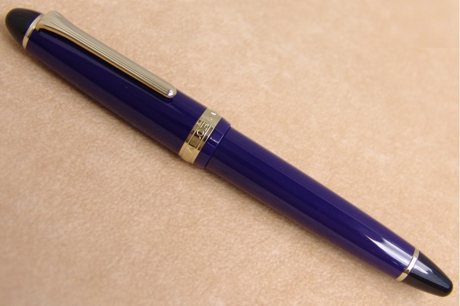 Sailor 1911 Standard Mid-Size Blue Gold Trim Fountain Pen (Old Logo)