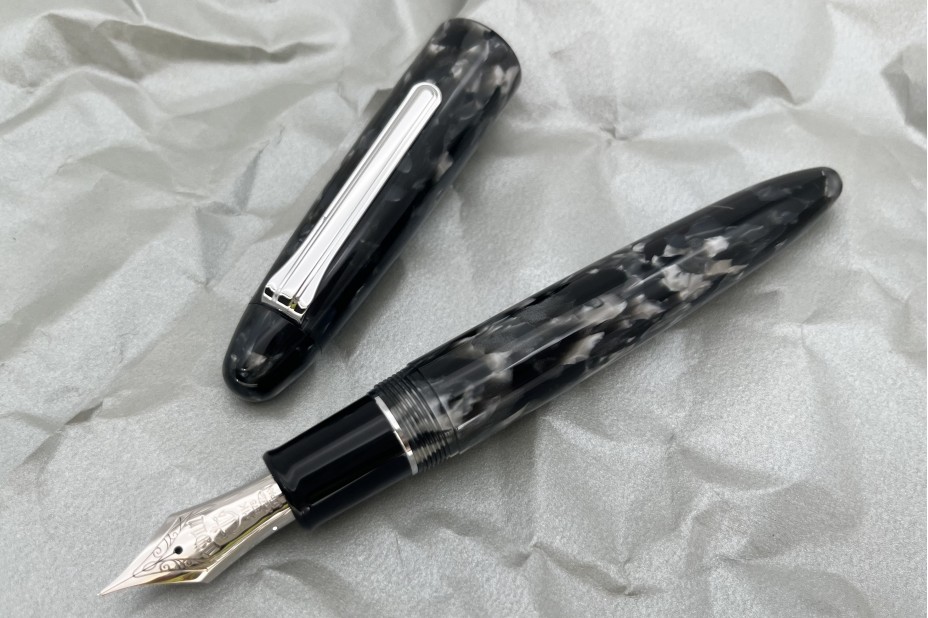 Sailor King of Pens Grey Mosaic Rhodium Trim Fountain Pen