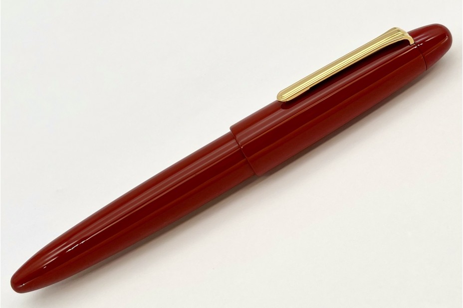 Sailor King of Pens Urushi Crimson Red Gold Trim Fountain Pen (New Nib Logo)