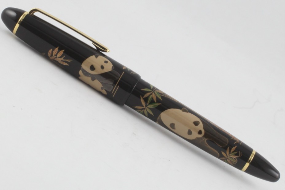 Sailor Limited Edition Endangered Mammals Maki-e Giant Panda Fountain Pen