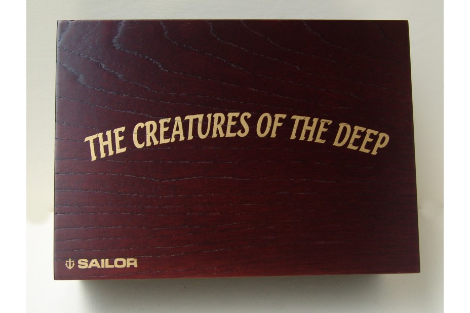 THE CREATURE OF THE DEEP MAKI-E LIMITED EDITION