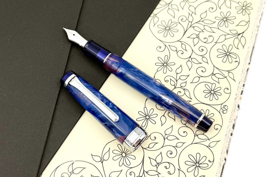 Sailor Bespoke Limited Edition ProGear Slim Veilio Purple Fountain Pen (21K nib)