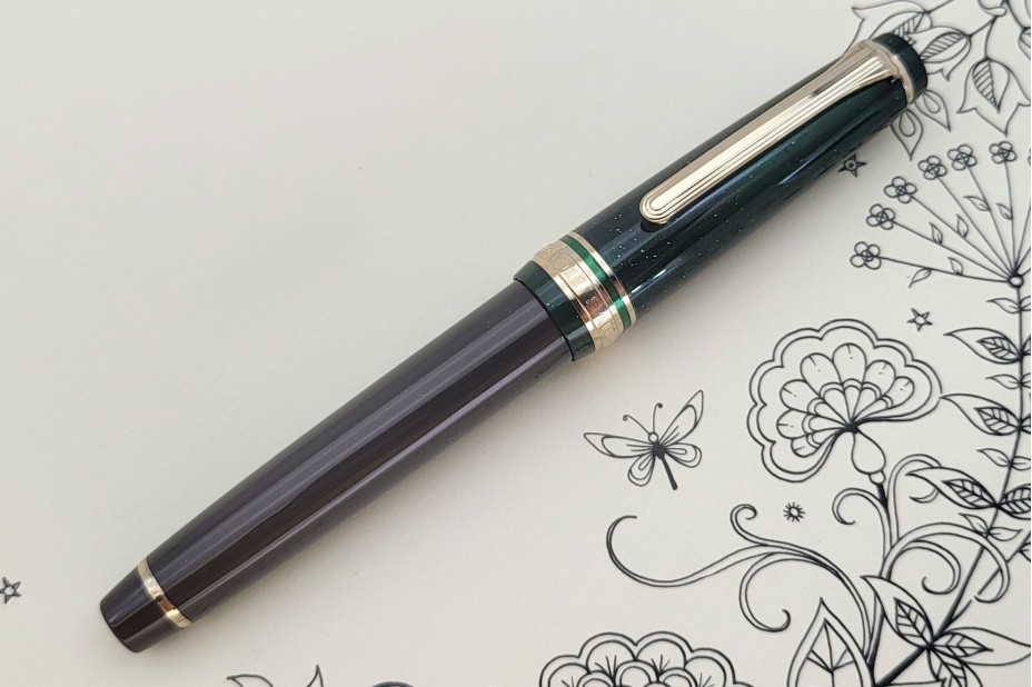 Sailor Limited Edition Pro Gear Slim Christmas Pudding Fountain Pen